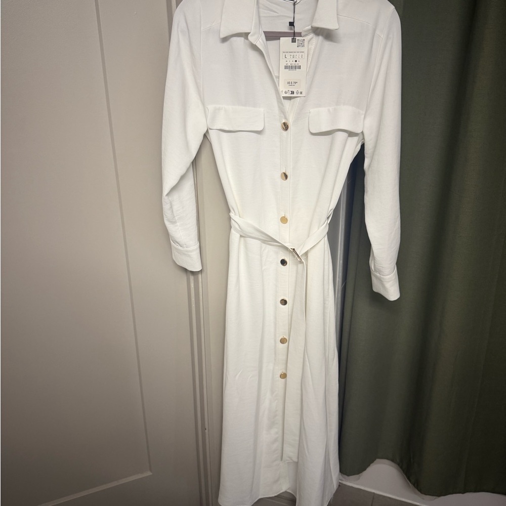 Ara White Long Sleeve Button-Front Shirt Dress with Belt